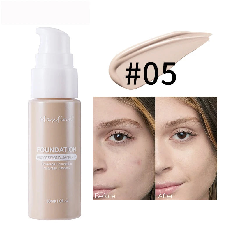 Base de maquillaje líquida: efecto corrector, resistente al agua y al sudor.